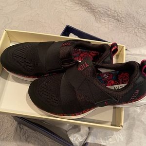 NIB indoor cycling from Tiem